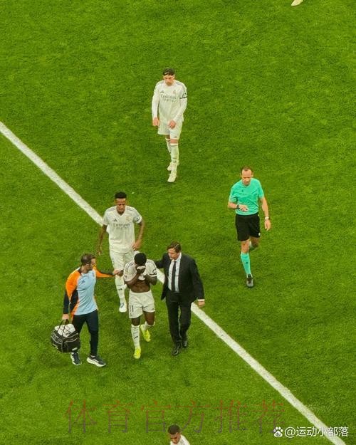 阿斯-米利唐飞往巴西经检查有轻伤 球员将回马德里